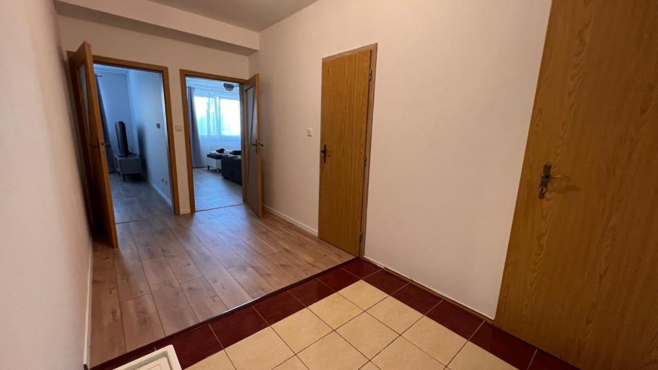 2 Room Apartment, Near Oc Galeria, Petrzalka Bratislava Exterior photo
